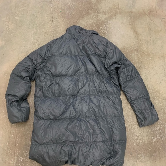 GAP gray packable 90% down light coat - Picture 4 of 4